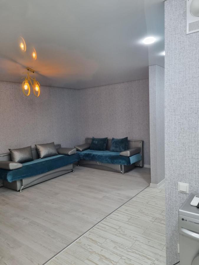 Амстердам Apartamento Kremenchuk Exterior foto