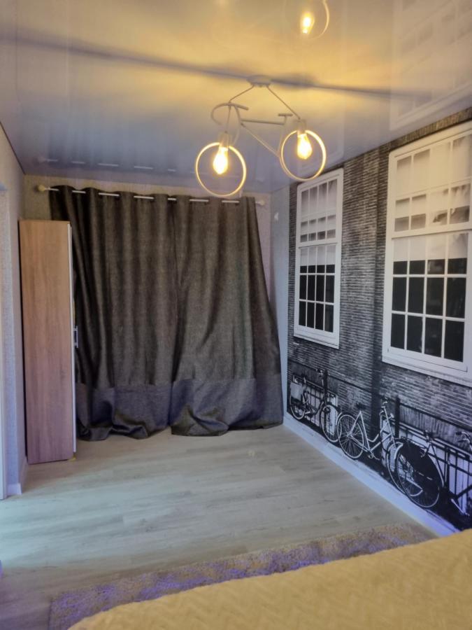 Амстердам Apartamento Kremenchuk Exterior foto