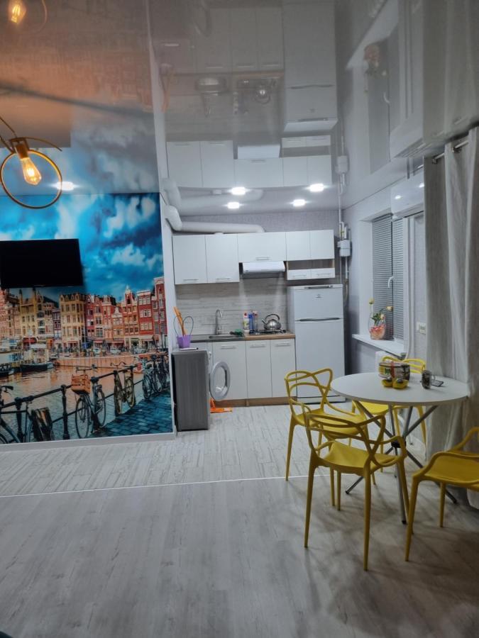 Амстердам Apartamento Kremenchuk Exterior foto
