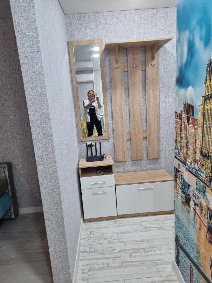 Амстердам Apartamento Kremenchuk Exterior foto